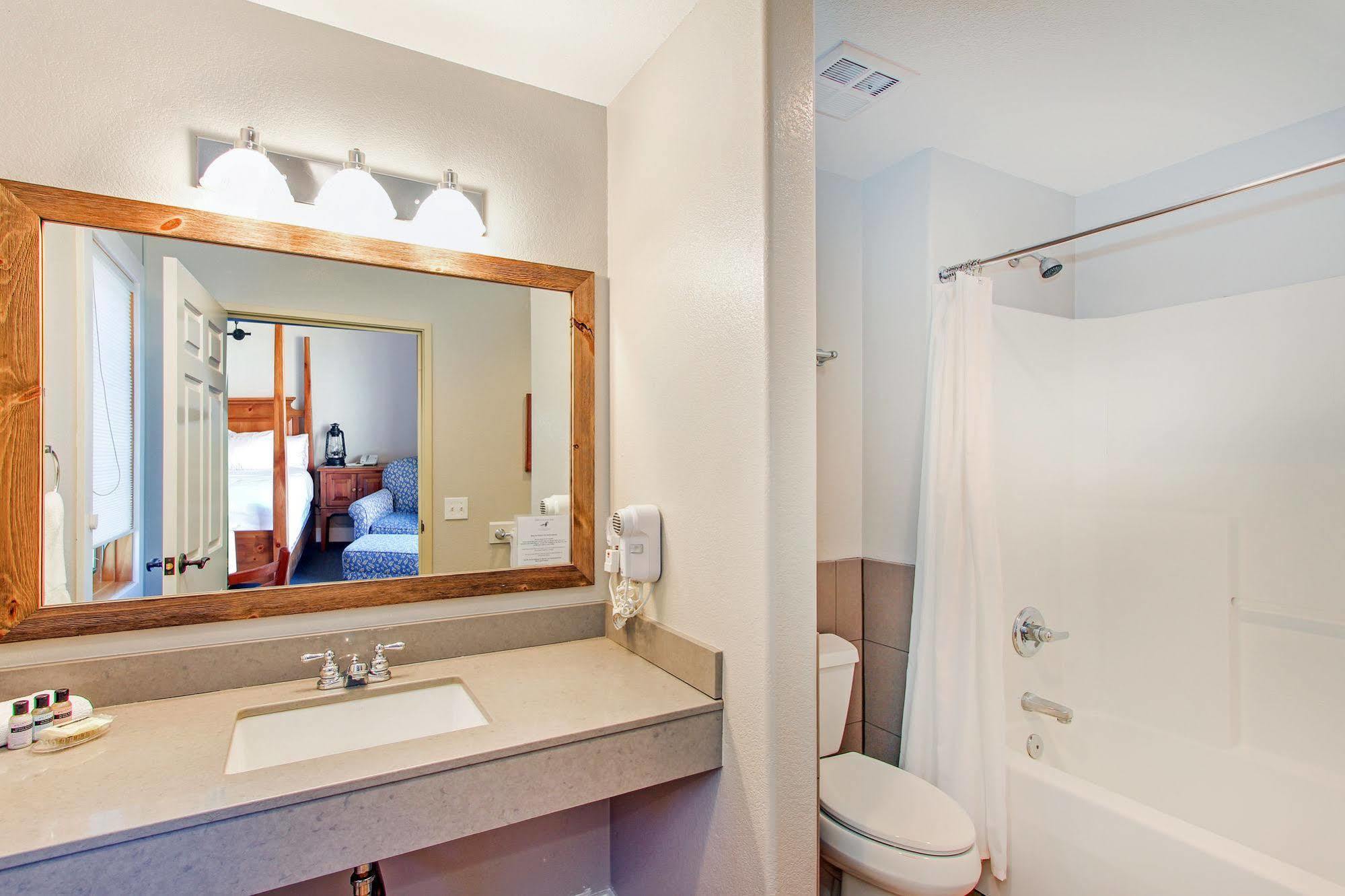 The Angler Inn Placerville Экстерьер фото